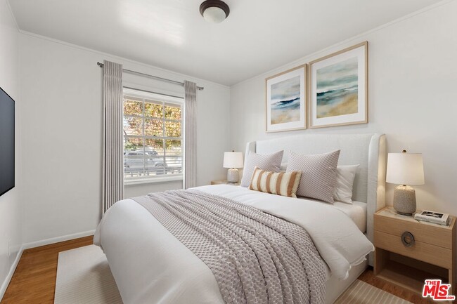 Building Photo - 8214 Creighton Ave