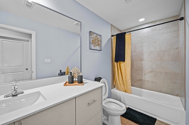 Building Photo - 2204 Northridge Ave