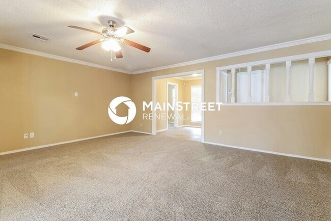 Building Photo - 3 Bedroom Pet-Friendly Home in Oklahoma City, OK with Main Street Renewal