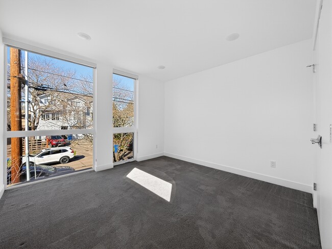 Building Photo - 809 NW 52nd St