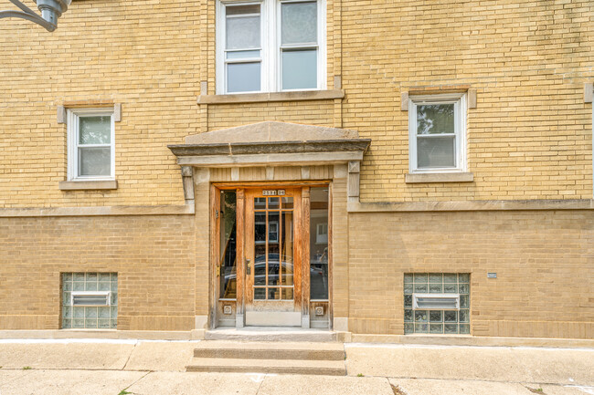 Building Photo - 2536 N Lavergne Ave