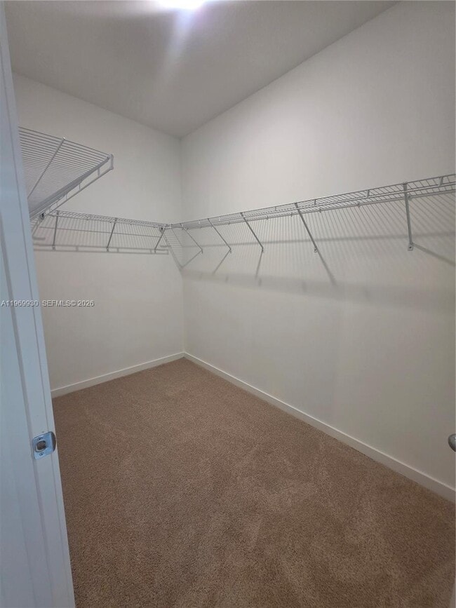 Building Photo - 1114 SW 9th Ave