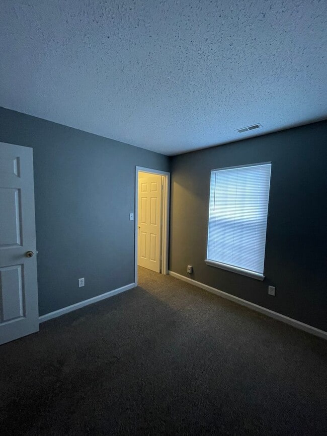 Building Photo - 3909 Candle Berry Dr