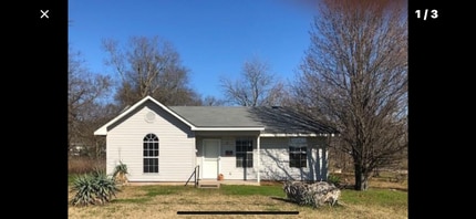 Building Photo - 1095 E Main St