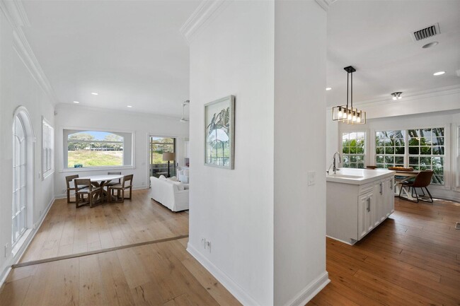Building Photo - 2377 Golf Brook Dr