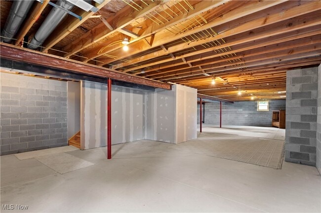 Building Photo - 8130 Crystal Creek Dr