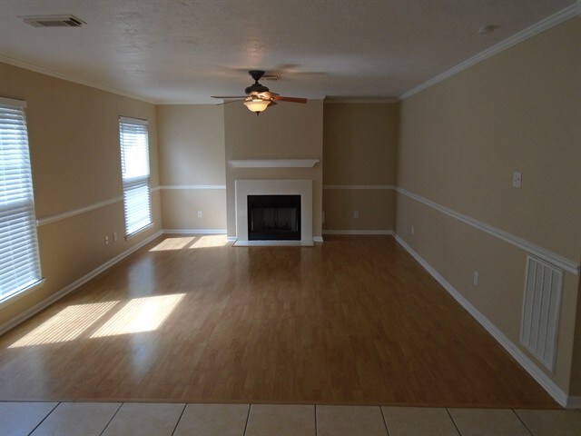 Building Photo - 26887 Castlecliff Ln