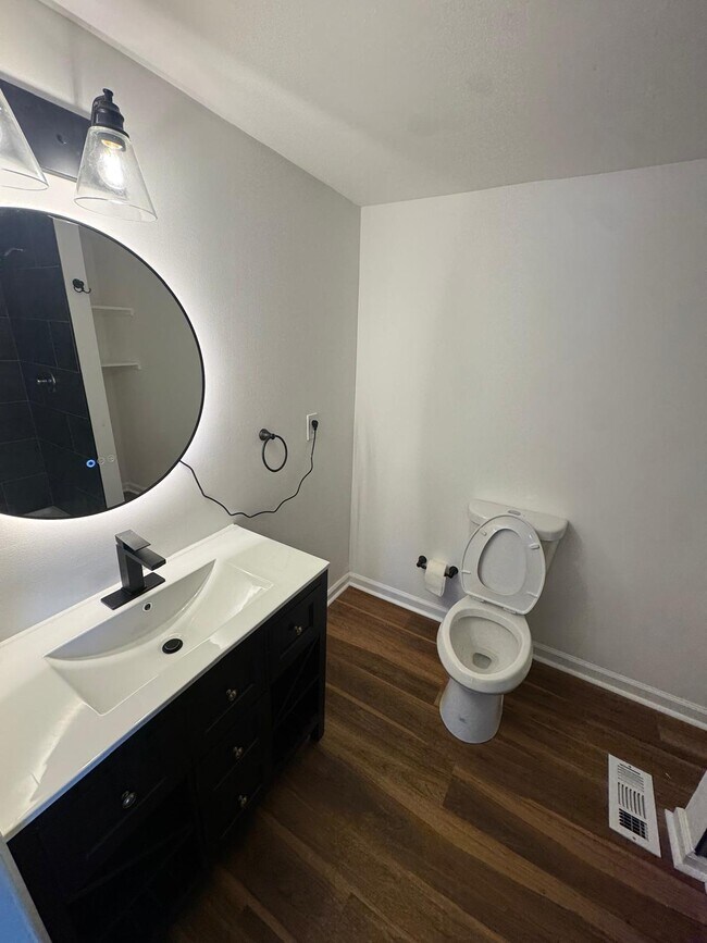 Building Photo - 7723 Turnpike Rd