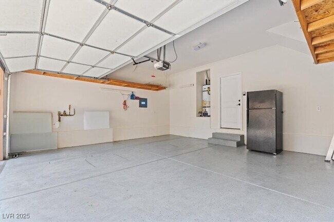 Building Photo - 3177 Via Seranova