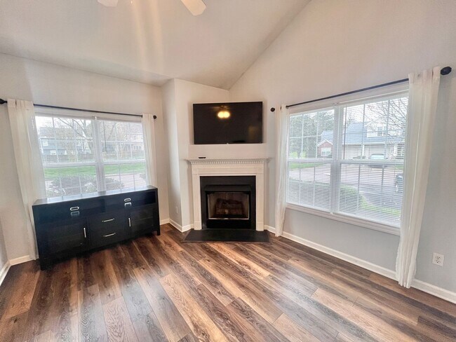 Building Photo - **OFFERING RENT PROMOTION FOR FIRST 6 MONTHS** Newly Remodeled 2BD, 2BA Corner Lot Raleigh Townho...