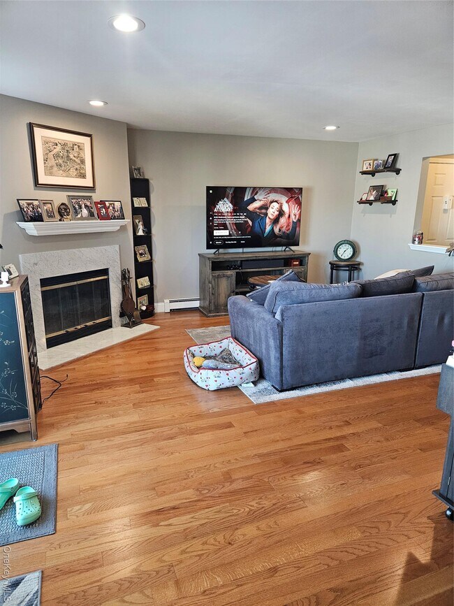 Building Photo - 20 Lexington Hills Rd