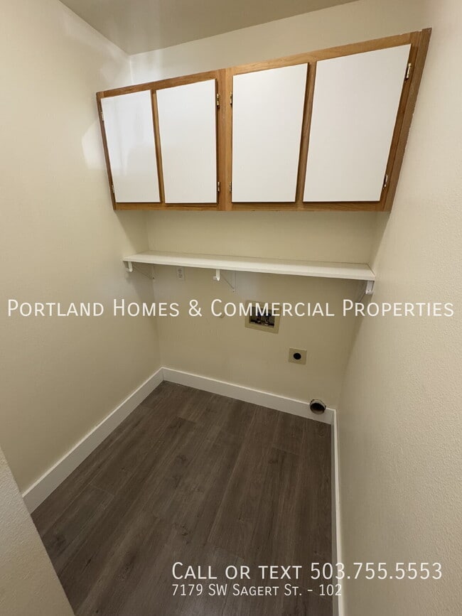 Building Photo - 7179 SW Sagert St