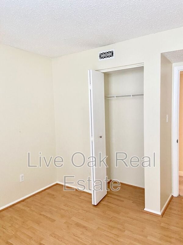 Building Photo - 4160 Thalia Station Cir