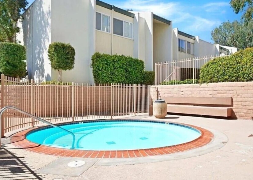 Building Photo - 4060 Huerfano Ave
