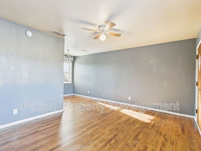 Building Photo - 2805 Duncan Dr