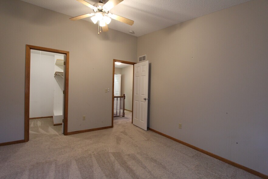 Building Photo - 15858 Griffon Path