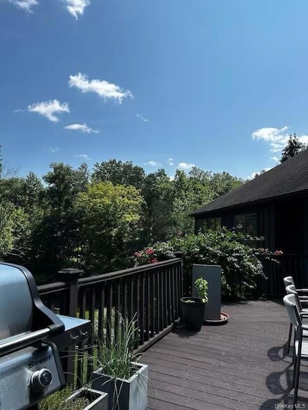 Building Photo - 222 Hurley Rd