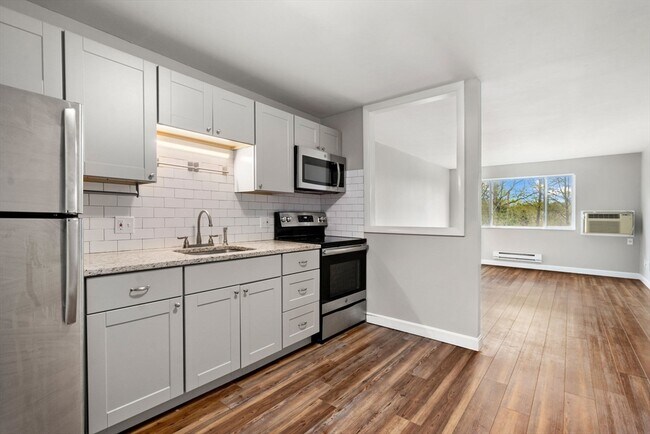Building Photo - 61 Fairmount St
