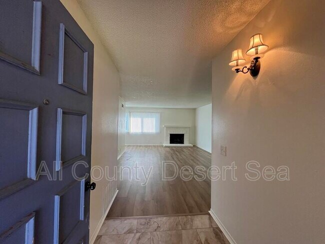 Building Photo - 5832 Nordina Dr