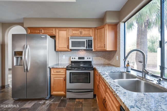 Building Photo - 9166 E Laurel Ln