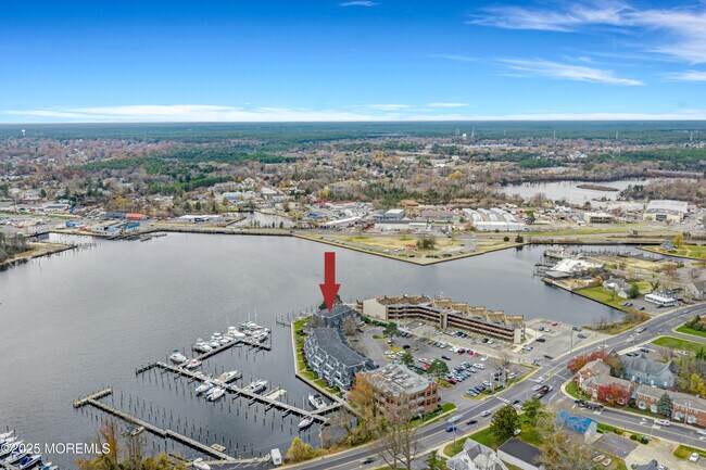 Building Photo - 85 E Water St