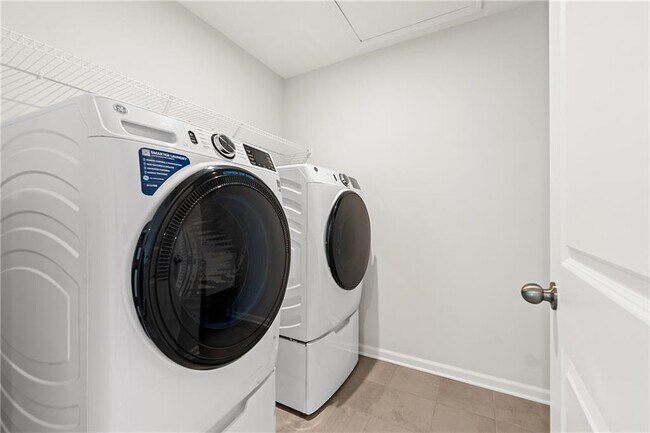 Building Photo - 1341 Jordan Brook Dr