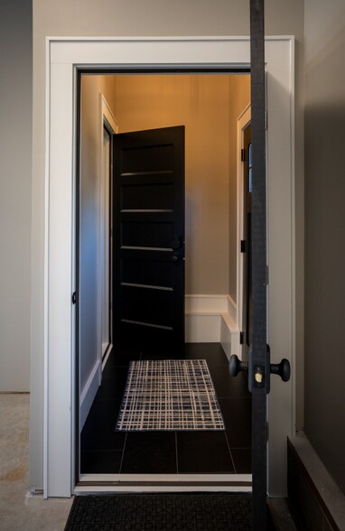 Building Photo - 2030 W Trade St