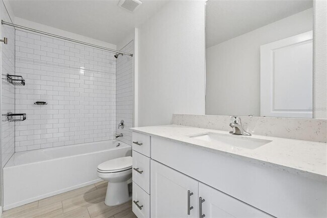 Building Photo - 8808 Bay Leaf Dr