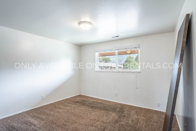 Building Photo - 1038 Virginia Cir