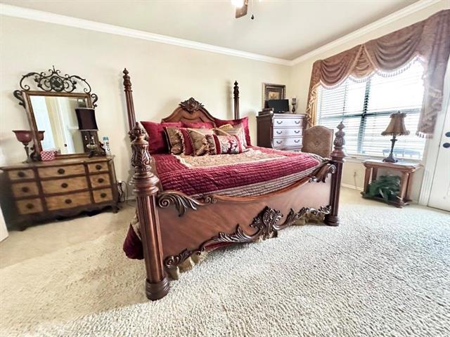 Building Photo - 402 Oakbrook Dr