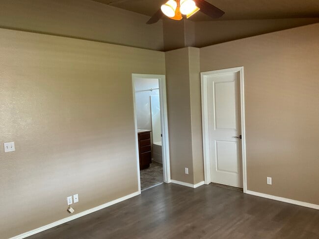 Building Photo - 4510 Glimary Ct