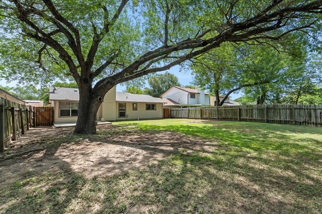 Building Photo - 1816 Goodson Ln
