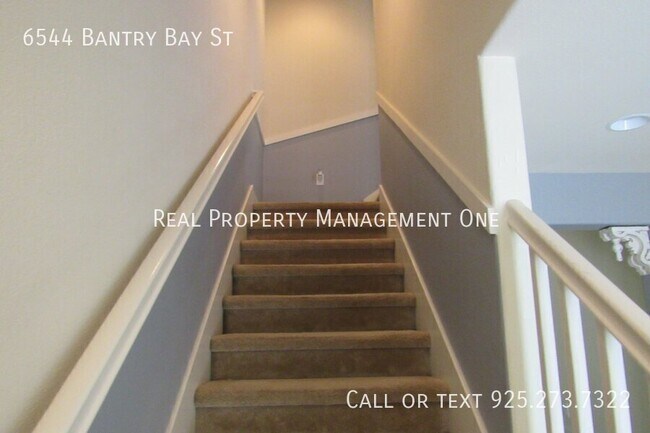 Building Photo - 6544 Bantry Bay St