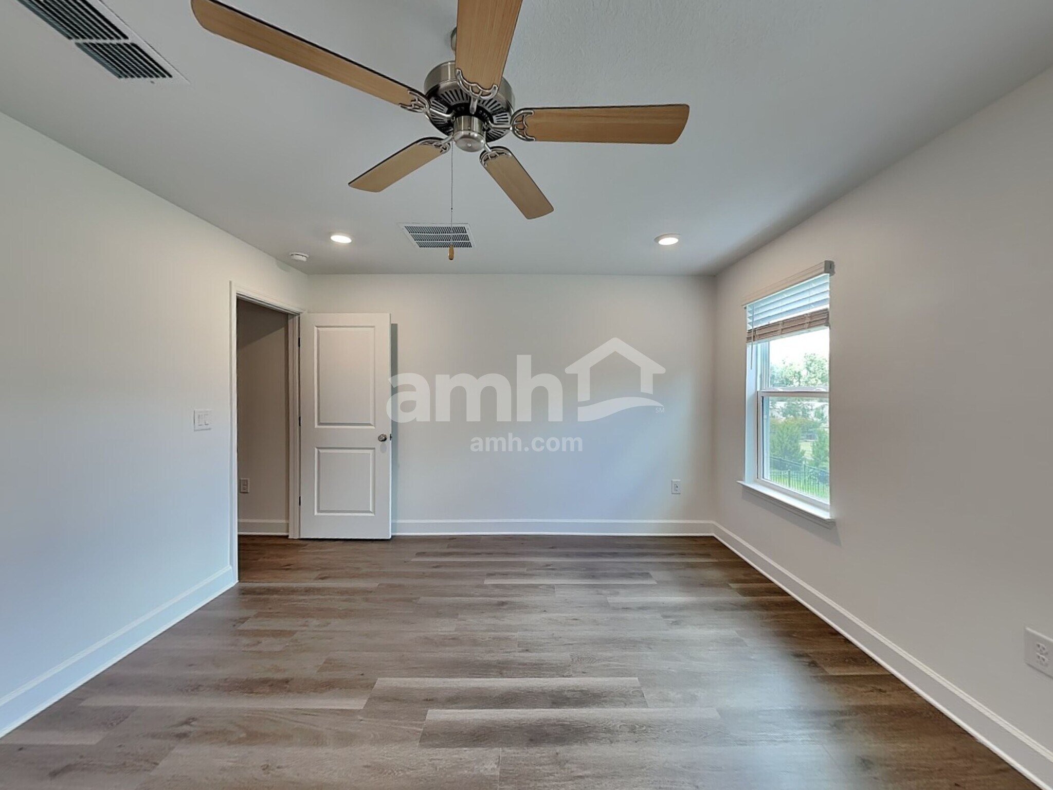 Building Photo - 16710 Cheyanne Ct
