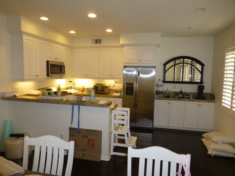 Building Photo - 416 W Linden Dr