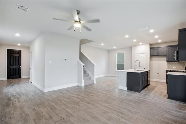 Building Photo - 805 Sicily Blvd