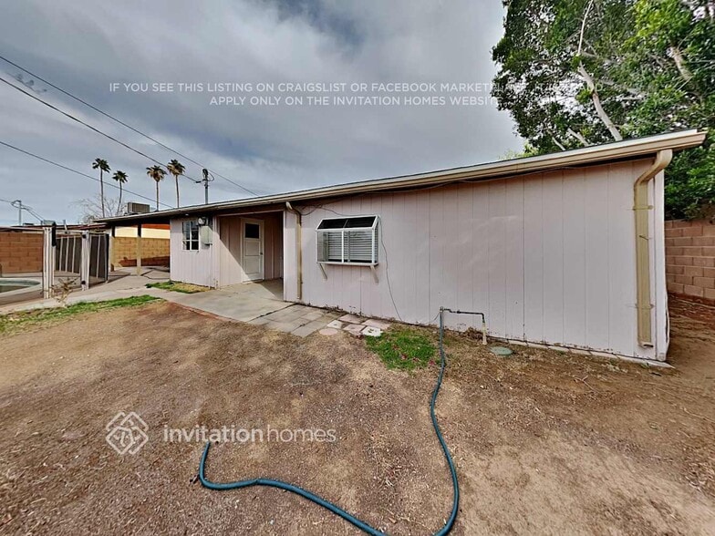 Building Photo - 2307 W Freeway Ln