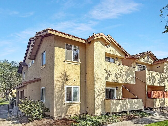 Building Photo - 215 Woodland Pkwy