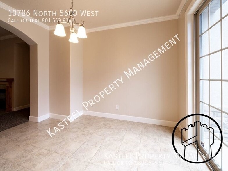 Building Photo - 10786 N 5600 W