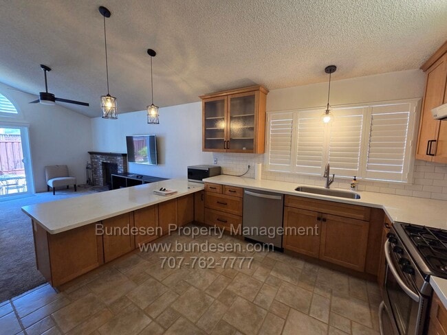 Building Photo - 1388 Miramonte Pl