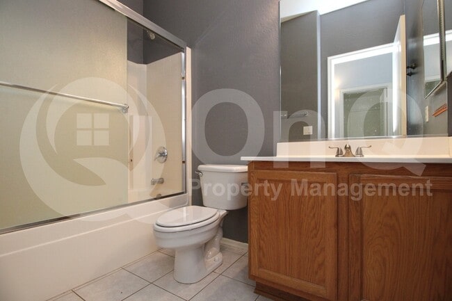 Building Photo - 5463 W Venus Way