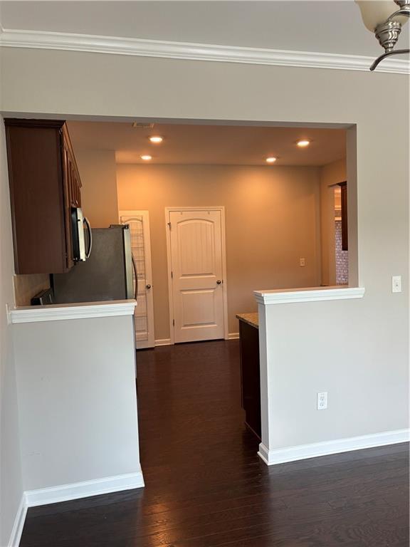 Building Photo - 1335 Hampton Oaks Dr
