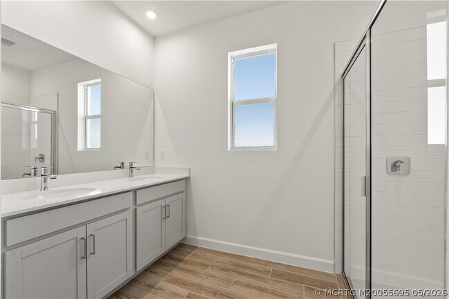 Building Photo - 14143 SW Safi Ter