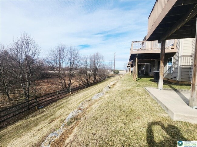 Building Photo - 7510 Pioneer Dr