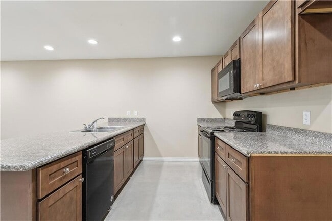 Building Photo - 72204 Formosa Dr