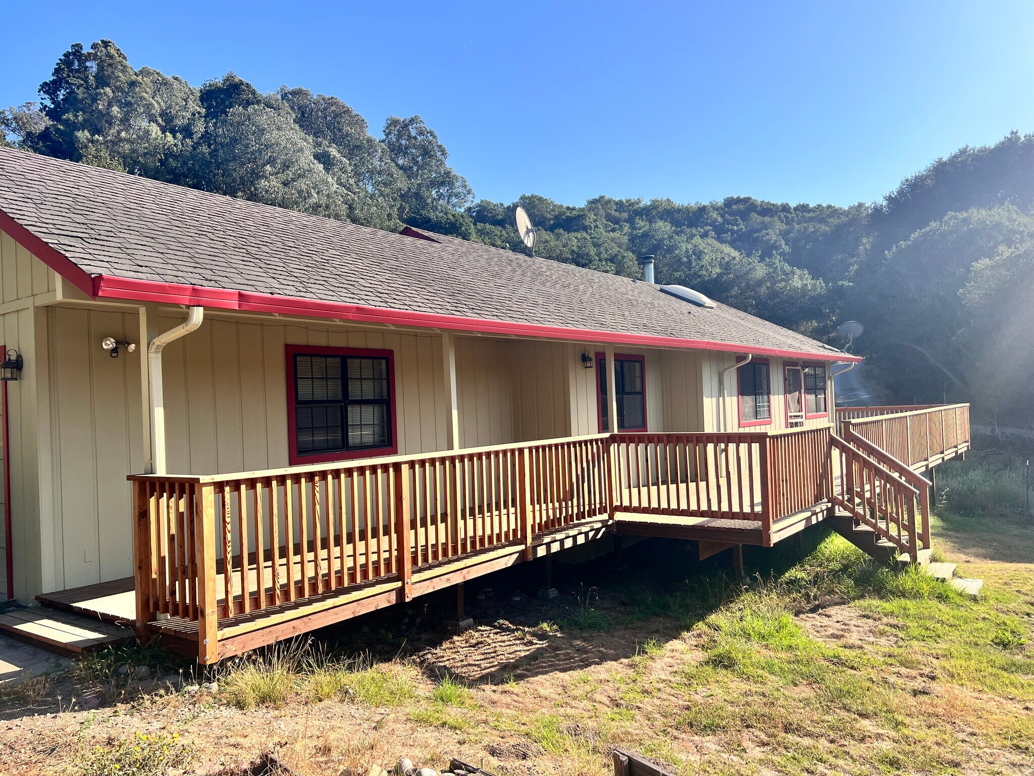 Building Photo - 190 Aromas Rd