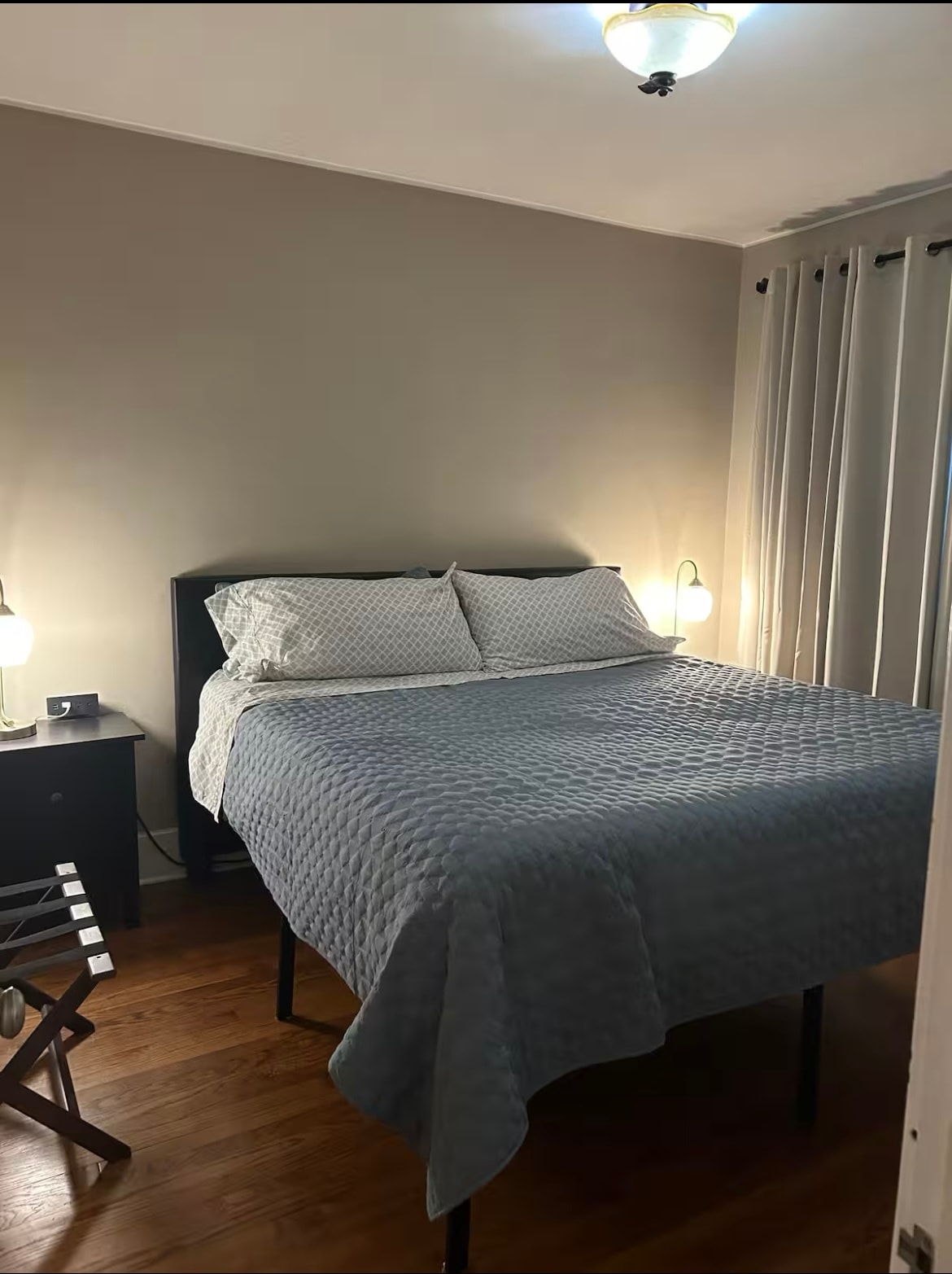 Building Photo - 2428 Casmere St