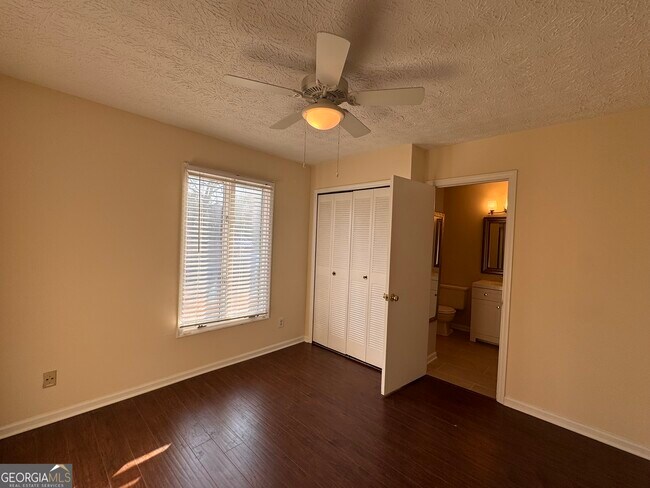 Building Photo - 1717 Wynndowne Trail