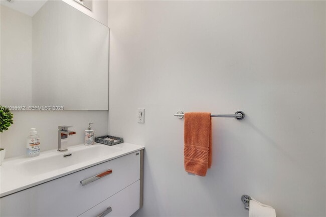 Building Photo - 640 Colson Dr