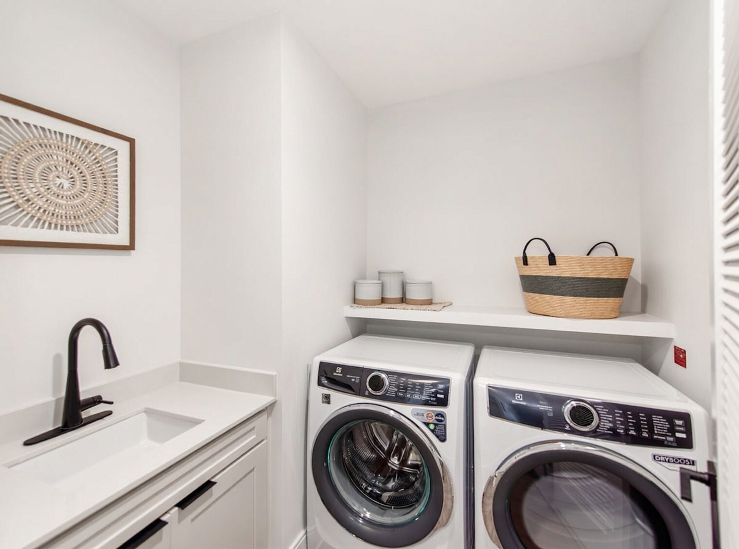 Building Photo - 14020 Stream Wy